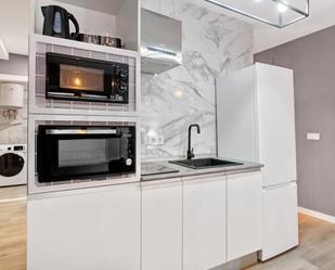 Kitchen of Flat for sale in  Valencia Capital  with Air Conditioner