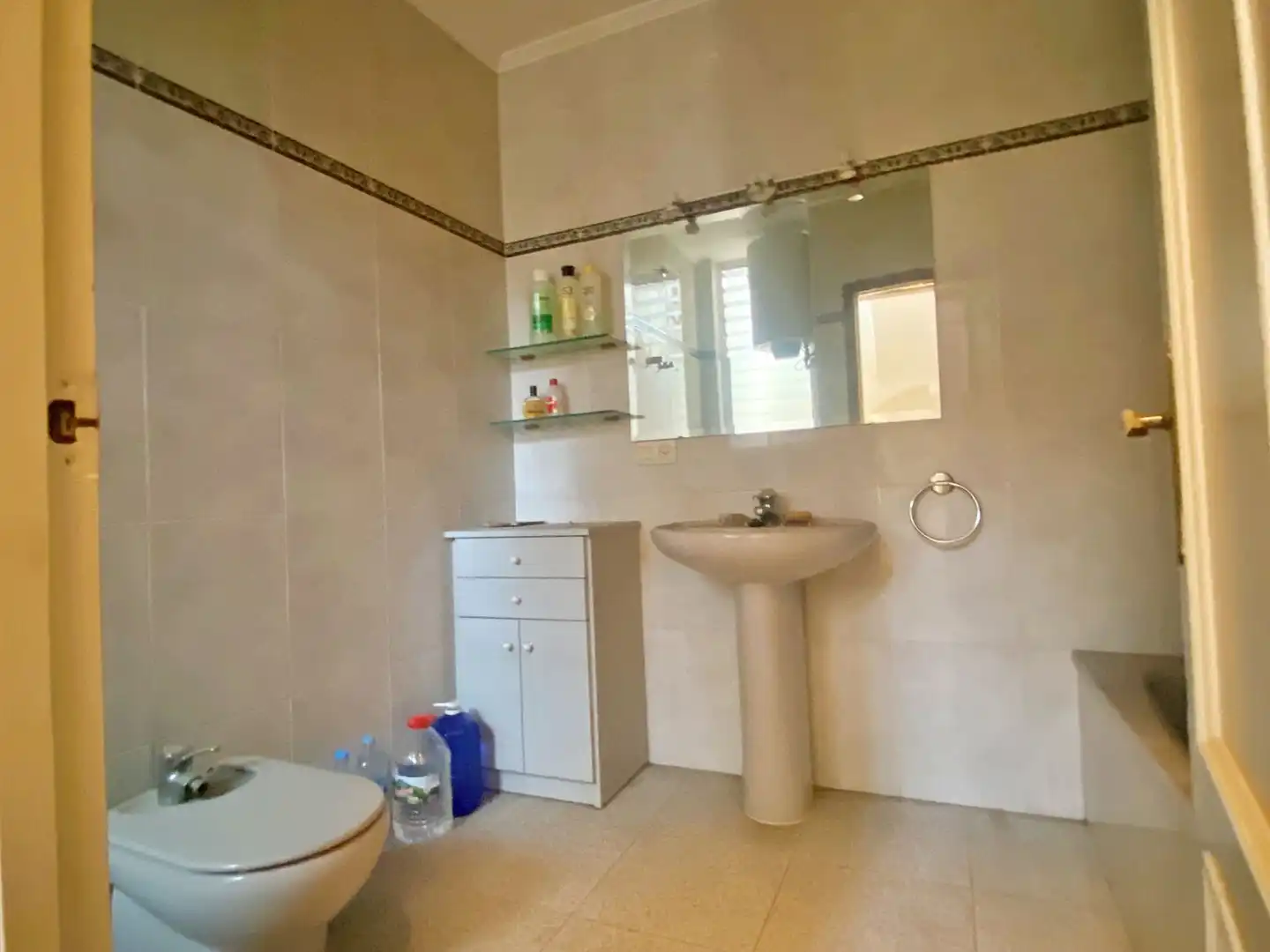 Bany de Edifici en venda en Amer