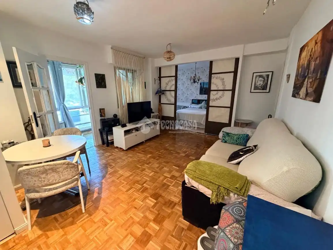 Sala d'estar de Pis en venda en Madrid amb Calefacció