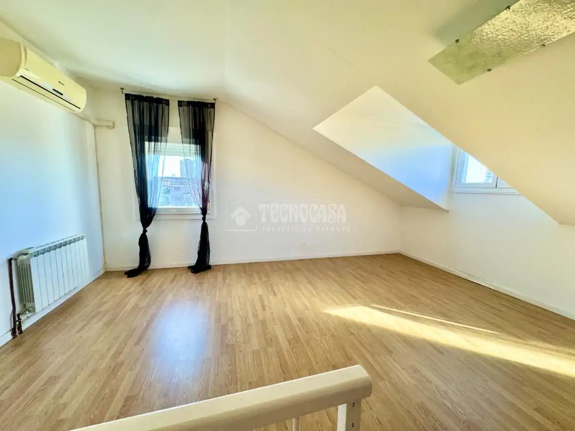 Habitación de Casa adosada en venta en Yunquera de Henares con Aire acondicionado y Calefacción