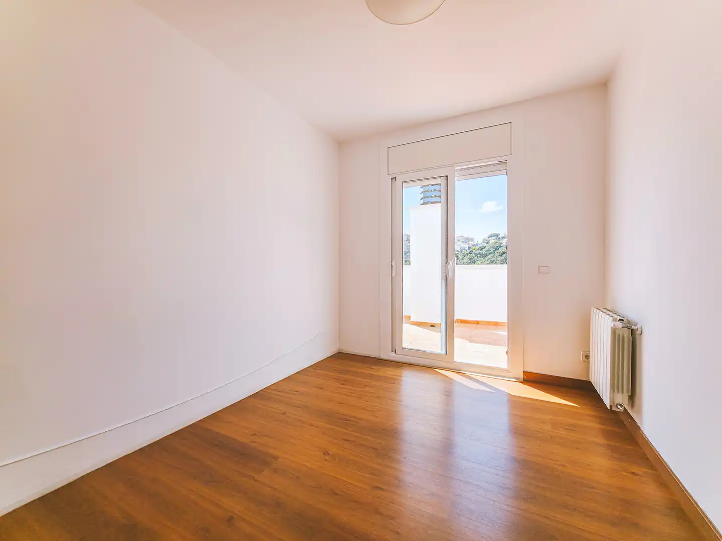 Schlafzimmer von Wohnung zum Verkauf in Sant Pol de Mar mit Klimaanlage, Heizung und Parkett