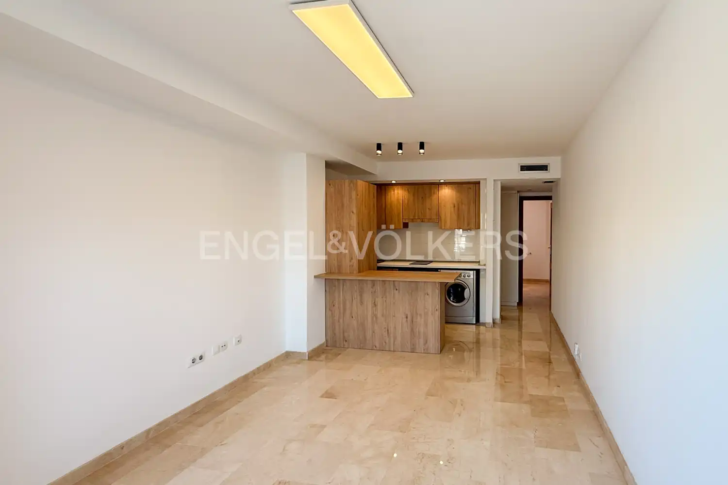 Cocina de Piso de alquiler en  Valencia Capital con Aire acondicionado y Calefacción