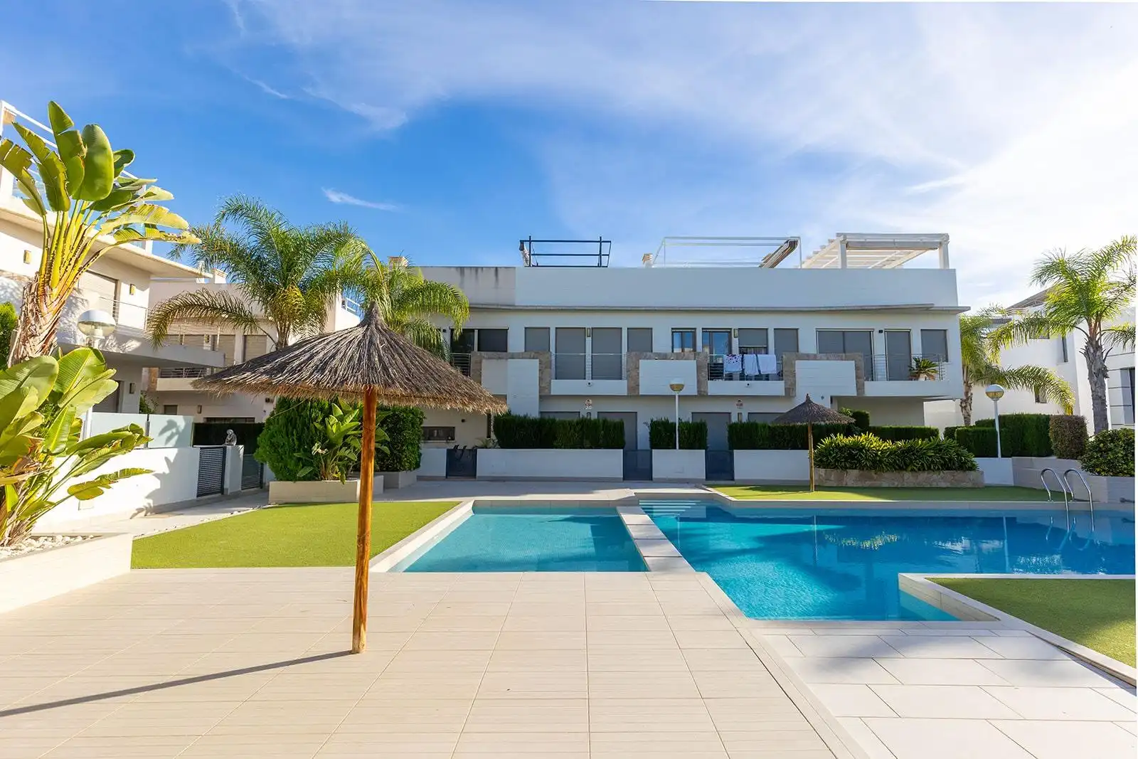 Swimming pool of Duplexes for sale in Rojales  with Air Conditioner, Heating and Private garden