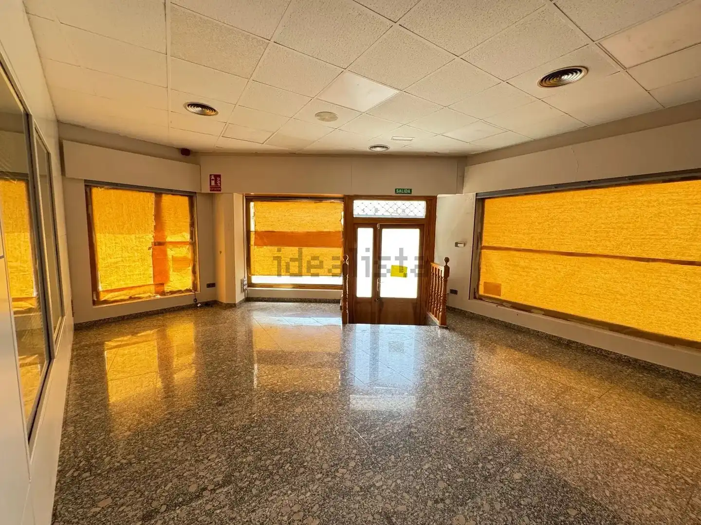 Local comercial de lloguer a Manzanares