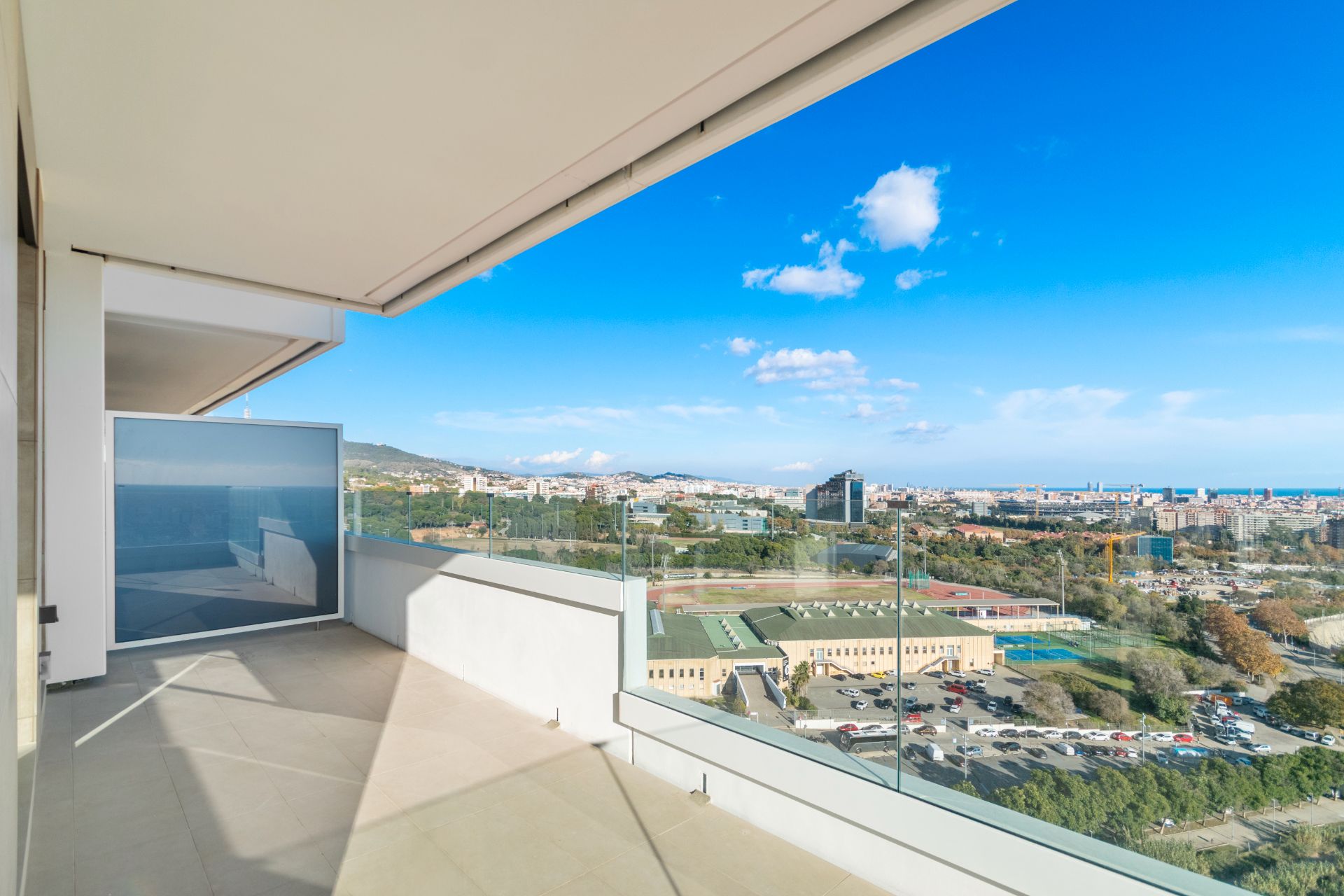 Exterior view of Flat to rent in Esplugues de Llobregat  with Air Conditioner, Heating and Terrace