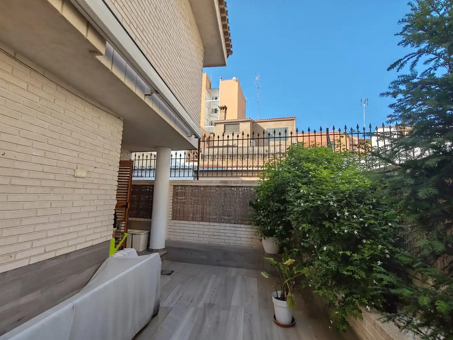 Exterior view of Detached homes for sale in Sagunto / Sagunt  with Air Conditioner, Heating and Parquet flooring