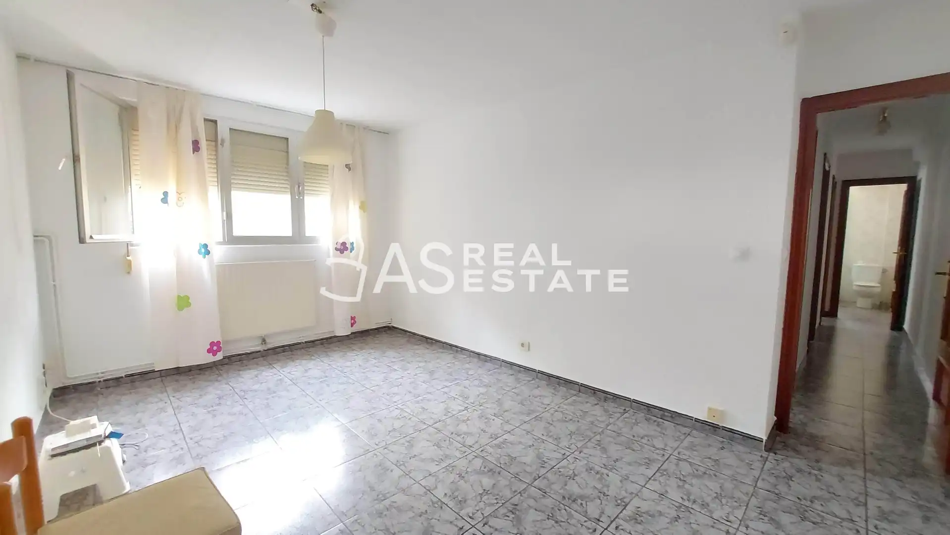 Vista exterior de Piso en venta en Badia del Vallès con Amueblado