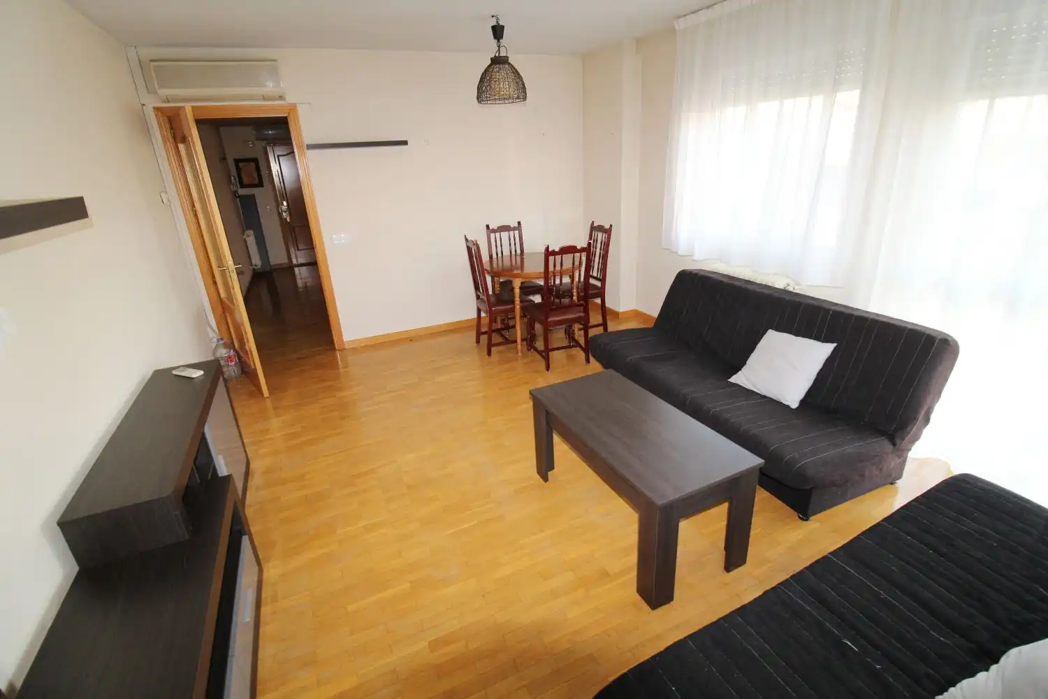 Living room of Flat for rent in Ciudad Real  with Air Conditioner, Heating and Terrace