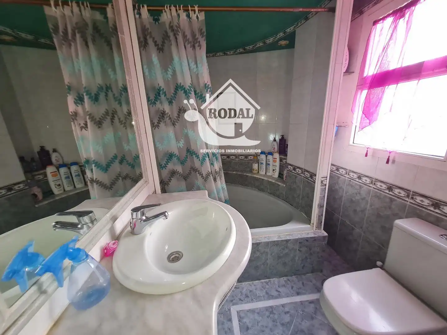 Baño de Casa adosada en venta en Huércal de Almería con Aire acondicionado, Calefacción y Terraza
