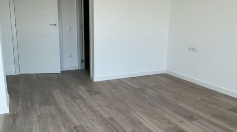 Piso de 3 dormitorios con vistas abiertas, parking  en Gelida, imagen 5