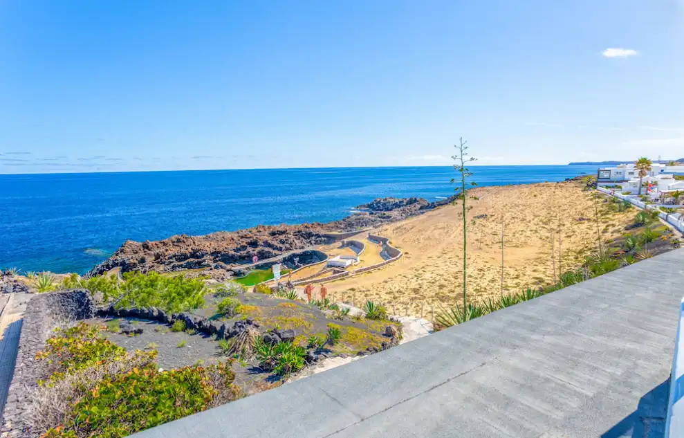 Vista exterior de Casa o chalet en venta en Haría con Jardín privado y Piscina