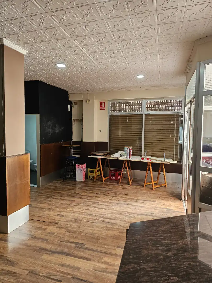 Local commercial à louer à Carrer de Sant Jaume Apòstol, imagen 3