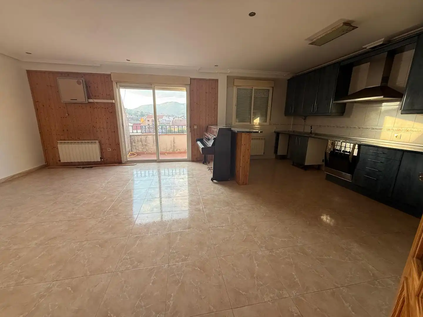 Living room of Flat for sale in El Tiemblo   with Air Conditioner, Heating and Terrace