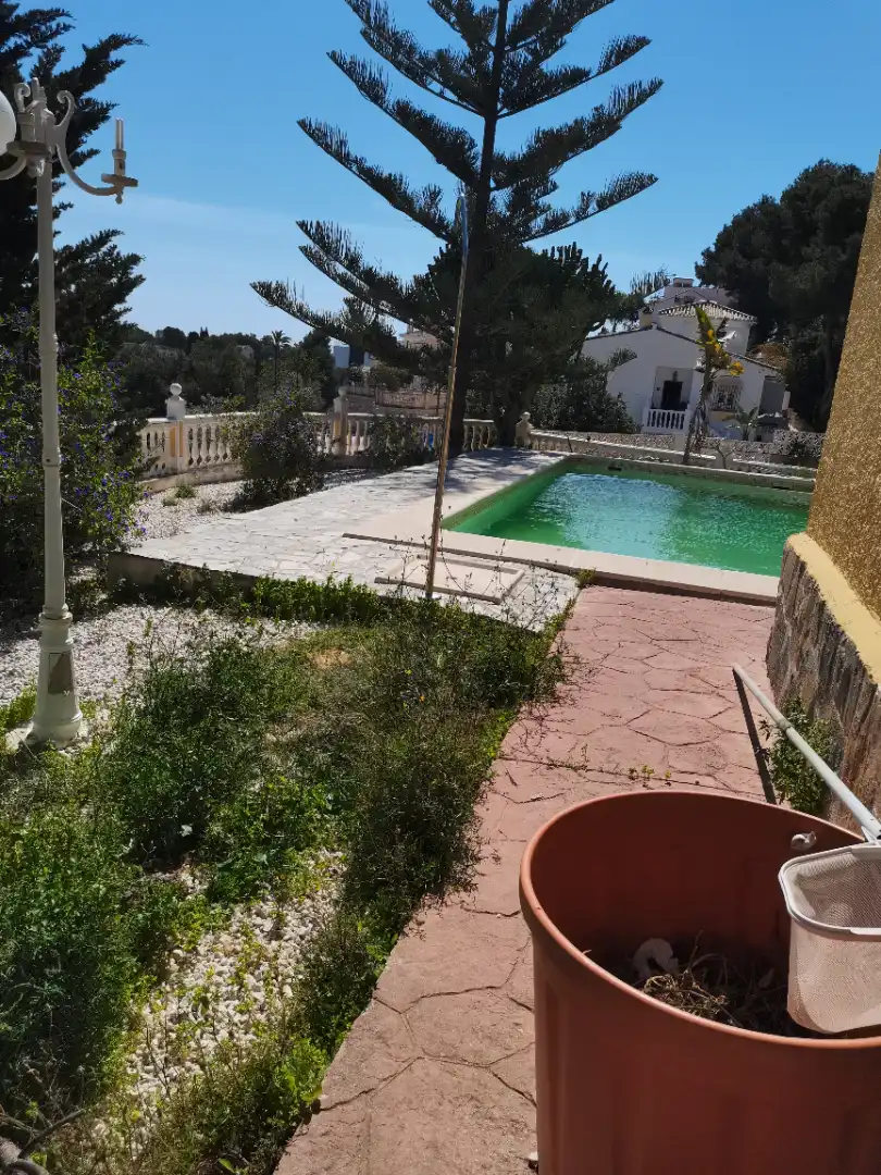 Piscina de Casa o xalet en venda en Málaga amb Calefacció, Jardí privat i Parquet