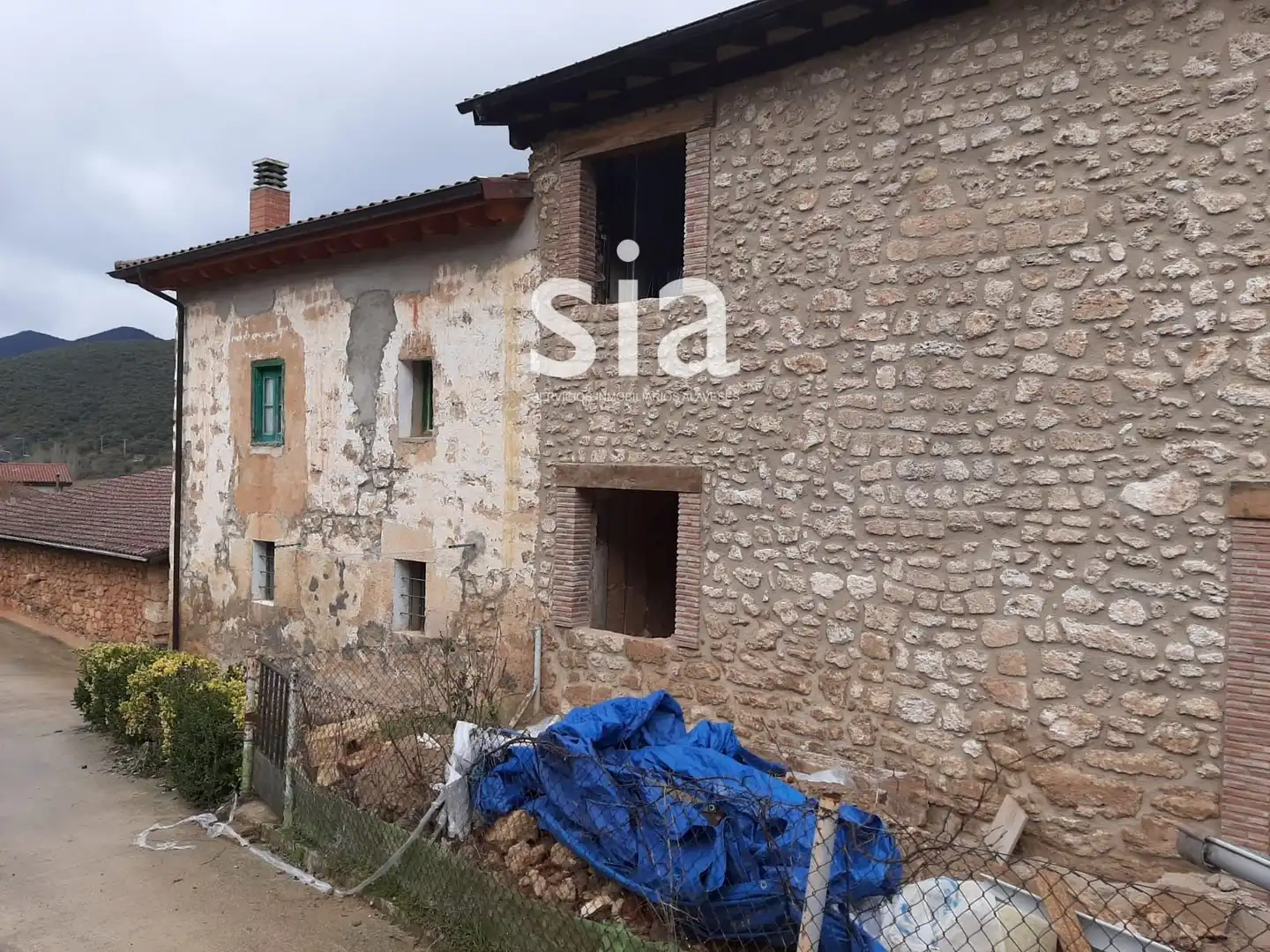 Casa o xalet en venda en Zambrana amb Jardí privat i Traster