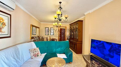 Foto 2 de Pis en venda a Calle las Flores, Arroyo de la Miel, Málaga