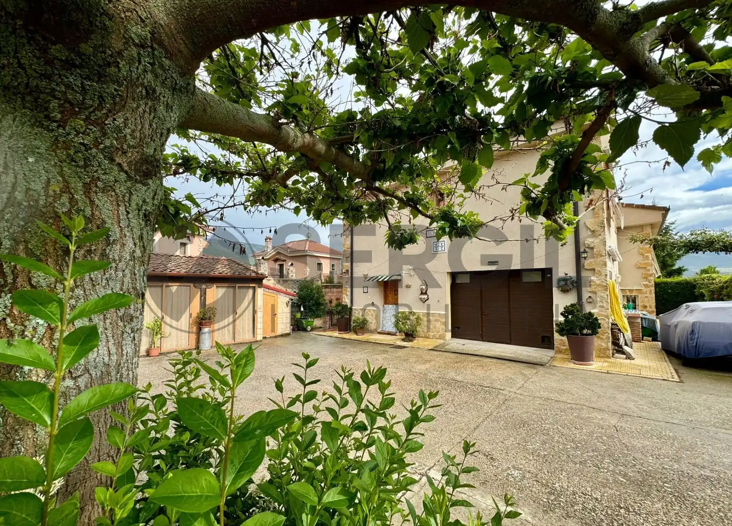 Vista exterior de Casa o chalet en venta en Prádena con Calefacción y Jardín privado