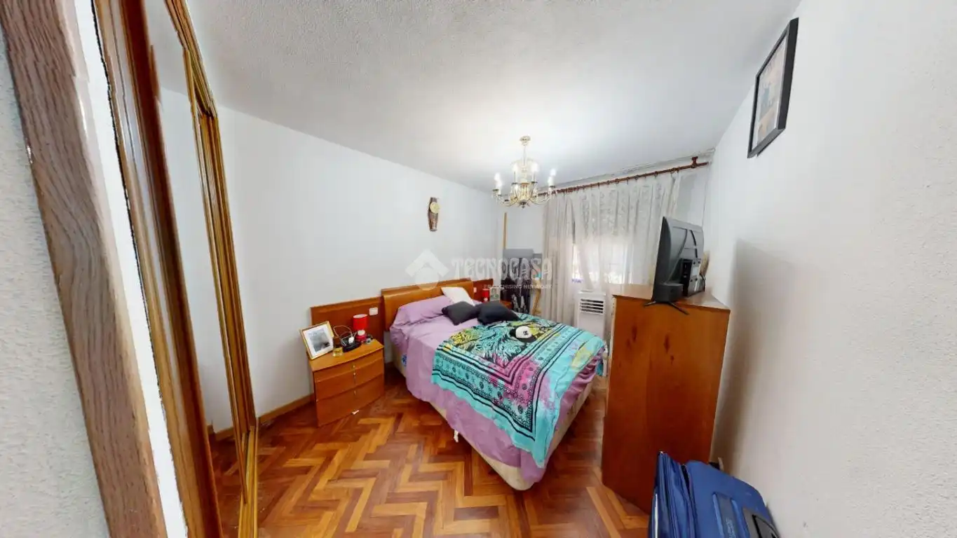 Habitación de Piso en venta en Leganés con Calefacción