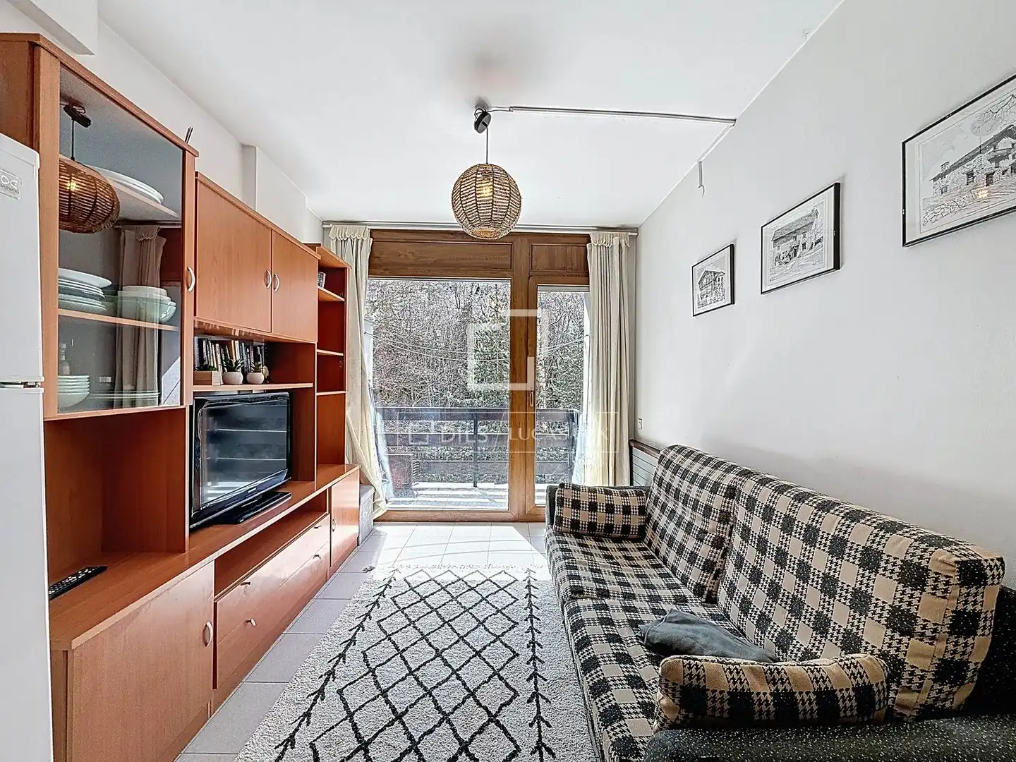 Exterior view of Flat for sale in Madrid  with Heating, Storage room and Furnished