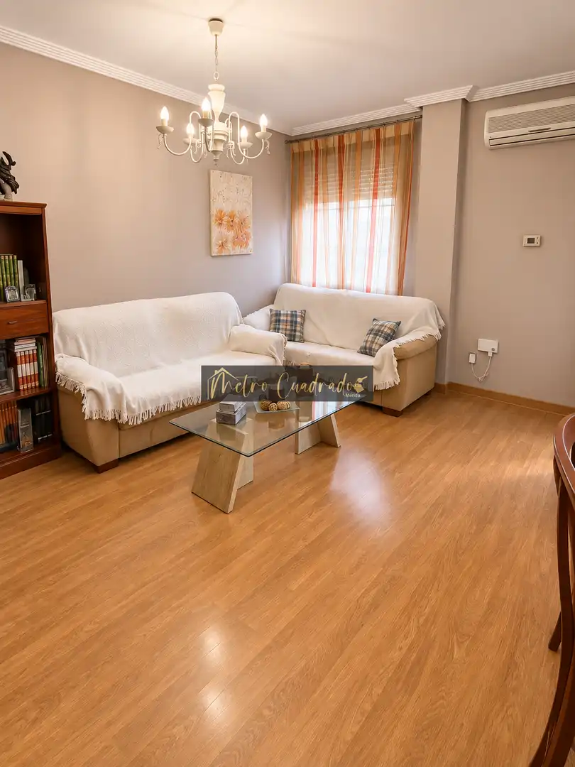 Living room of Flat for sale in Mérida  with Air Conditioner, Heating and Terrace