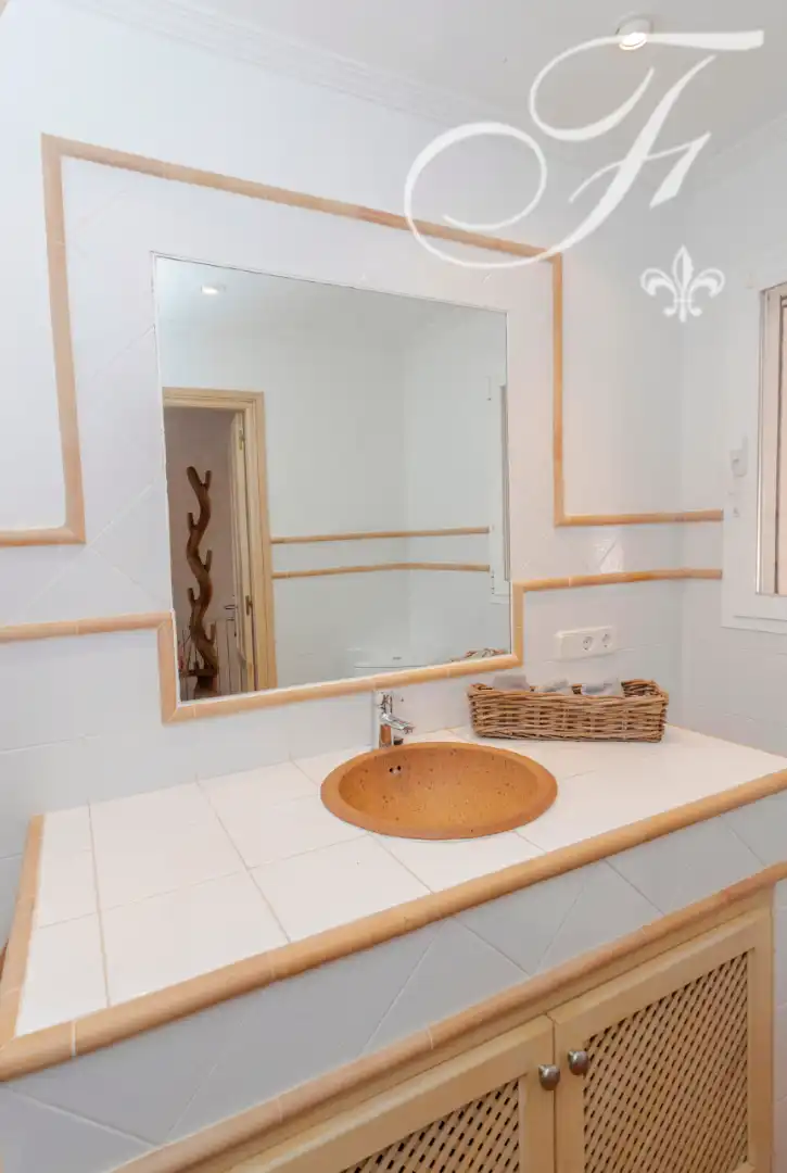 Baño de Casa adosada en venta en Santa Eulària des Riu con Aire acondicionado, Jardín privado y Terraza
