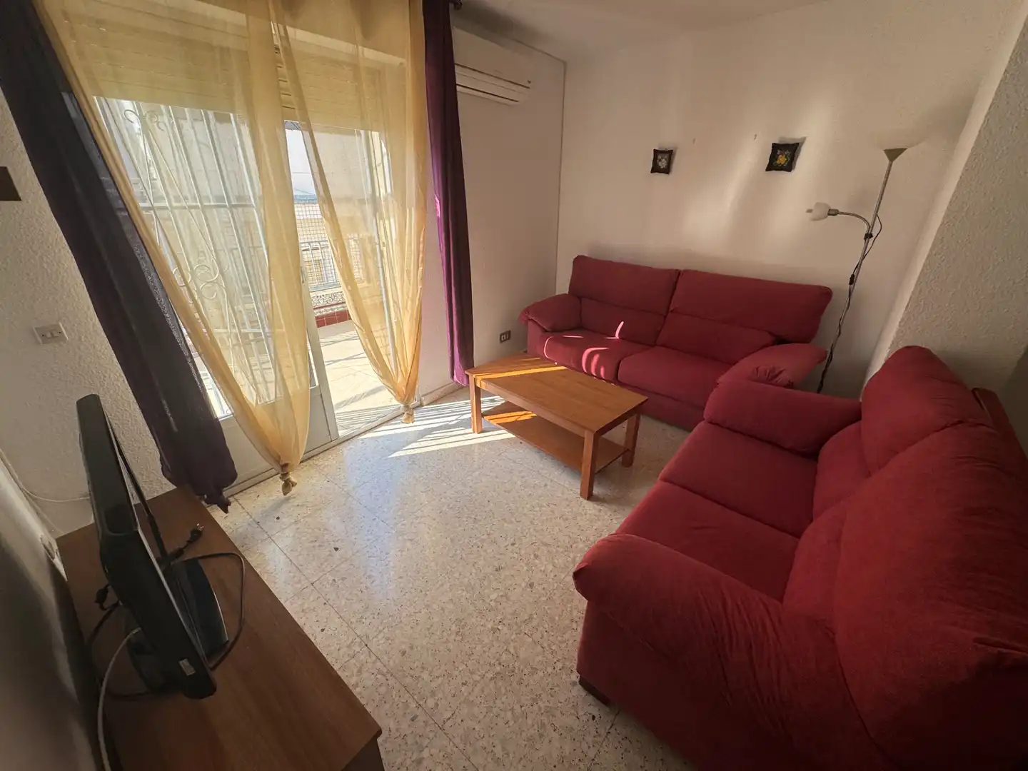 Sala de estar de Ático en venta en Jaén con Aire acondicionado, Terraza y Amueblado