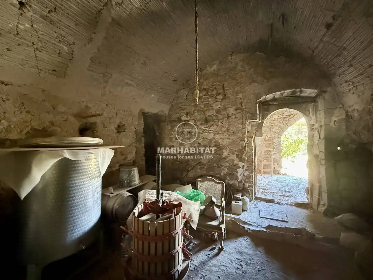 Cocina de Finca rústica en venta en Boadella i les Escaules con Jardín privado y Terraza