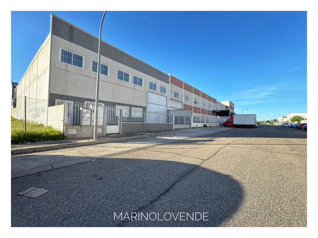 Nave industrial en Venta en Vereda Arboleda, 26 en Estación - Cruz Roja
