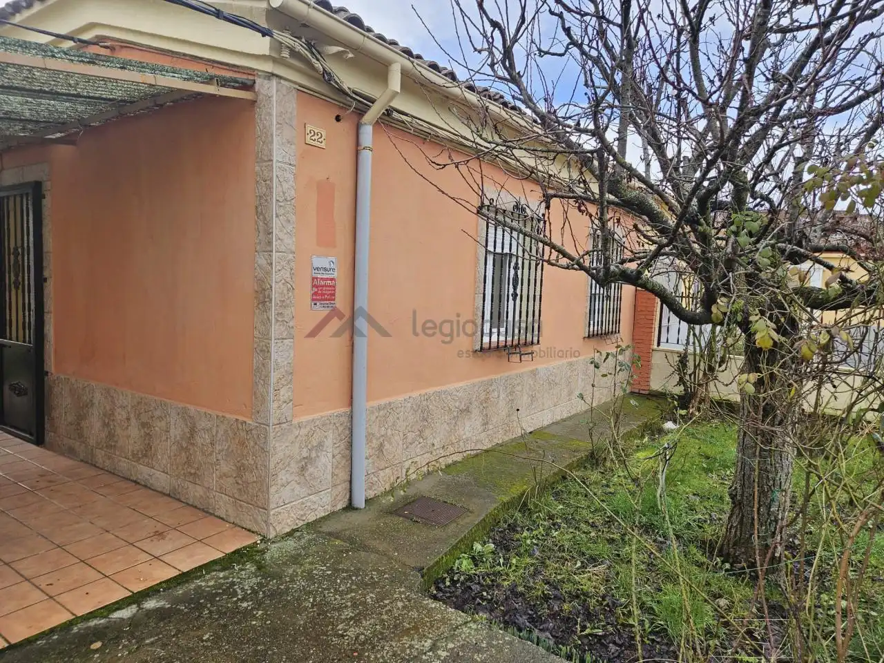 Vista exterior de Casa o chalet en venta en San Andrés del Rabanedo con Calefacción, Jardín privado y Trastero