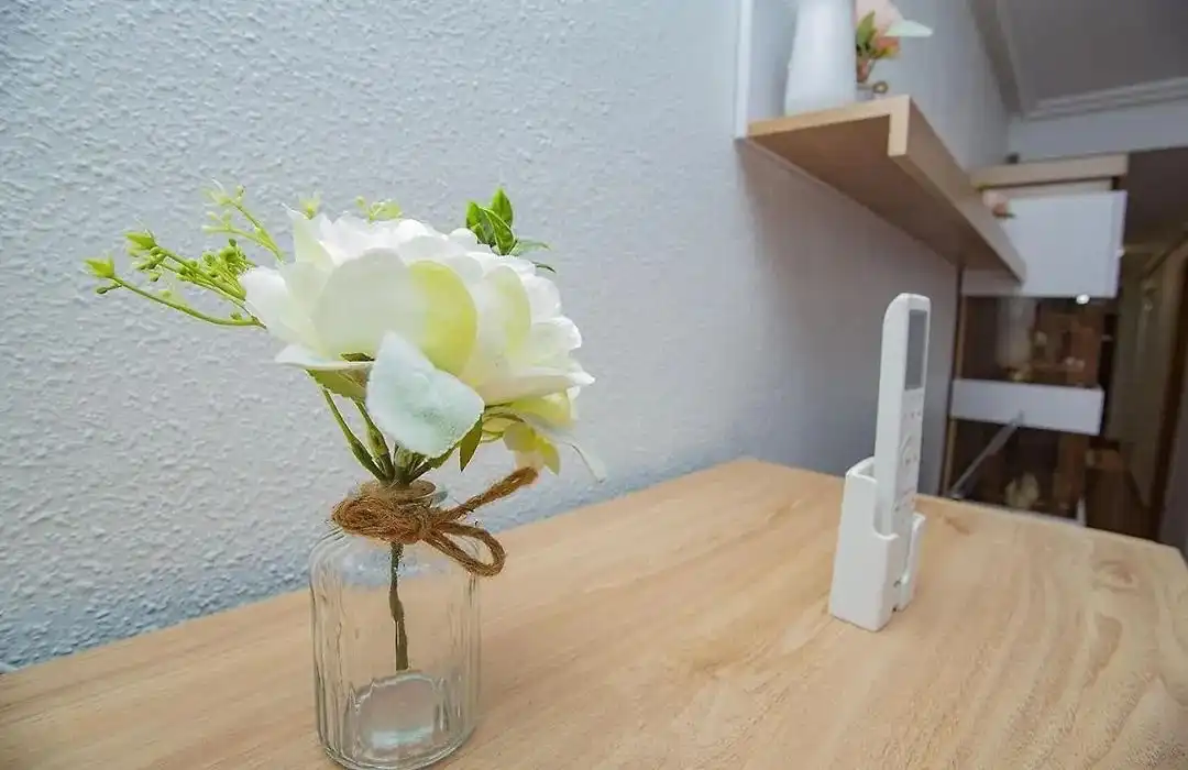 Habitación de Apartamento de alquiler en Torrevieja con Aire acondicionado, Amueblado y Internet