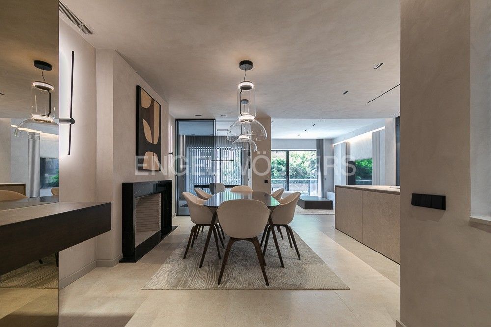 Menjador de Apartament de lloguer en  Valencia Capital amb Aire condicionat, Calefacció i Parquet