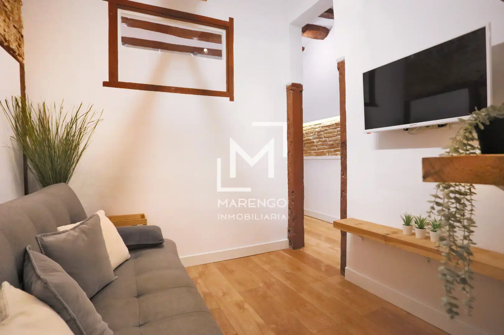 Appartamento con terrazza in vendita a Carrer del Portal Nou, imagen 4
