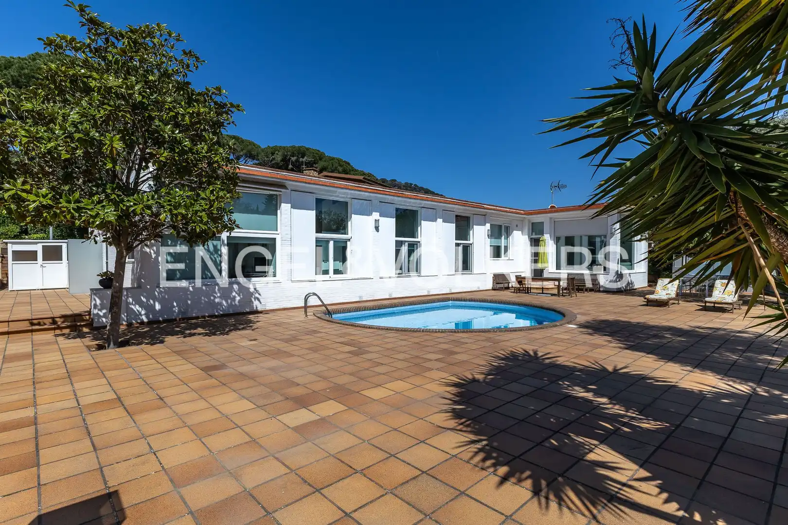 Vista exterior de Casa o xalet en venda en Argentona amb Calefacció, Jardí privat i Terrassa