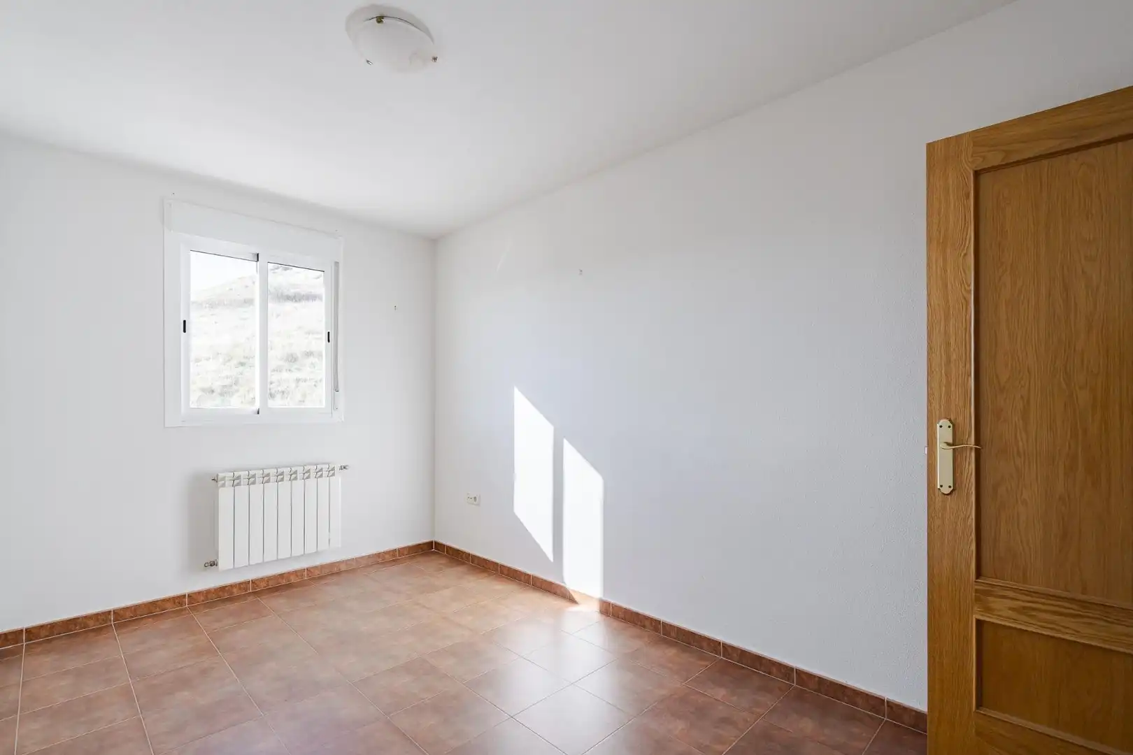 Schlafzimmer von Einfamilien-Reihenhaus zum Verkauf in Carabaña mit Heizung, Privatgarten und Terrasse