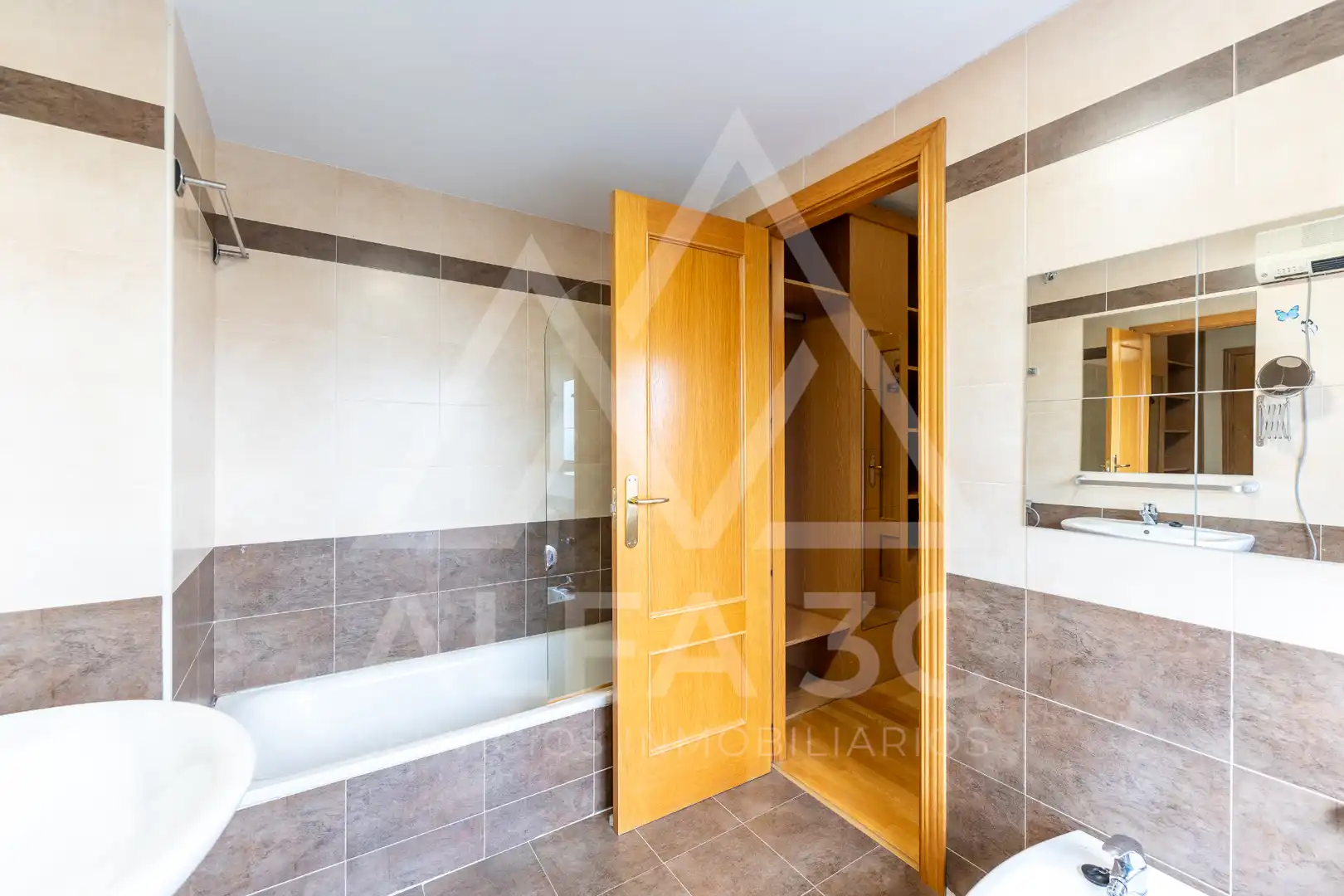 Baño de Casa o chalet en venta en Venturada con Aire acondicionado, Calefacción y Jardín privado