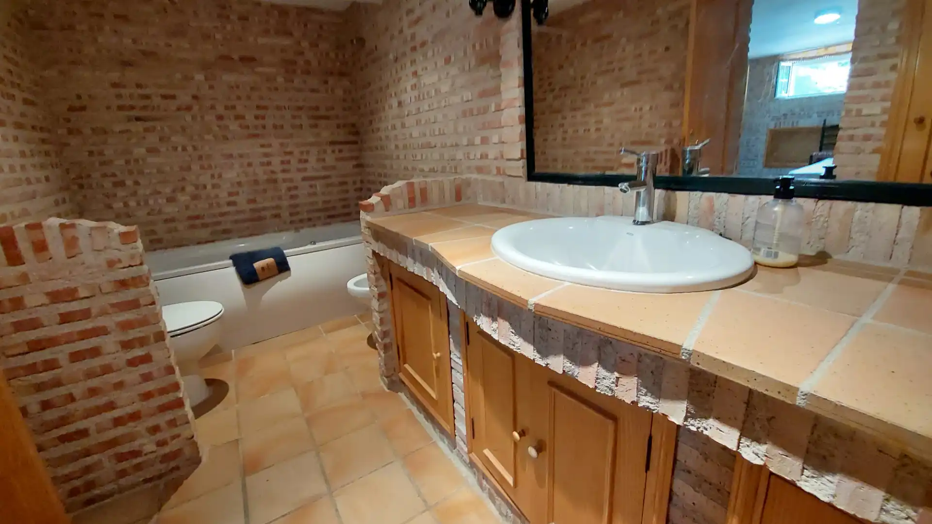 Baño de Apartamento de alquiler en Villaviciosa de Odón con Calefacción, Amueblado y Lavadora
