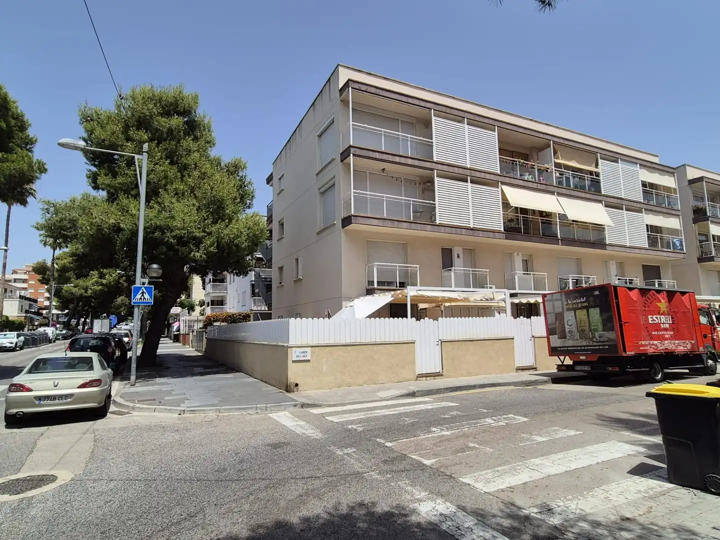 Außenansicht von Wohnung zum Verkauf in El Vendrell mit Klimaanlage, Heizung und Privatgarten