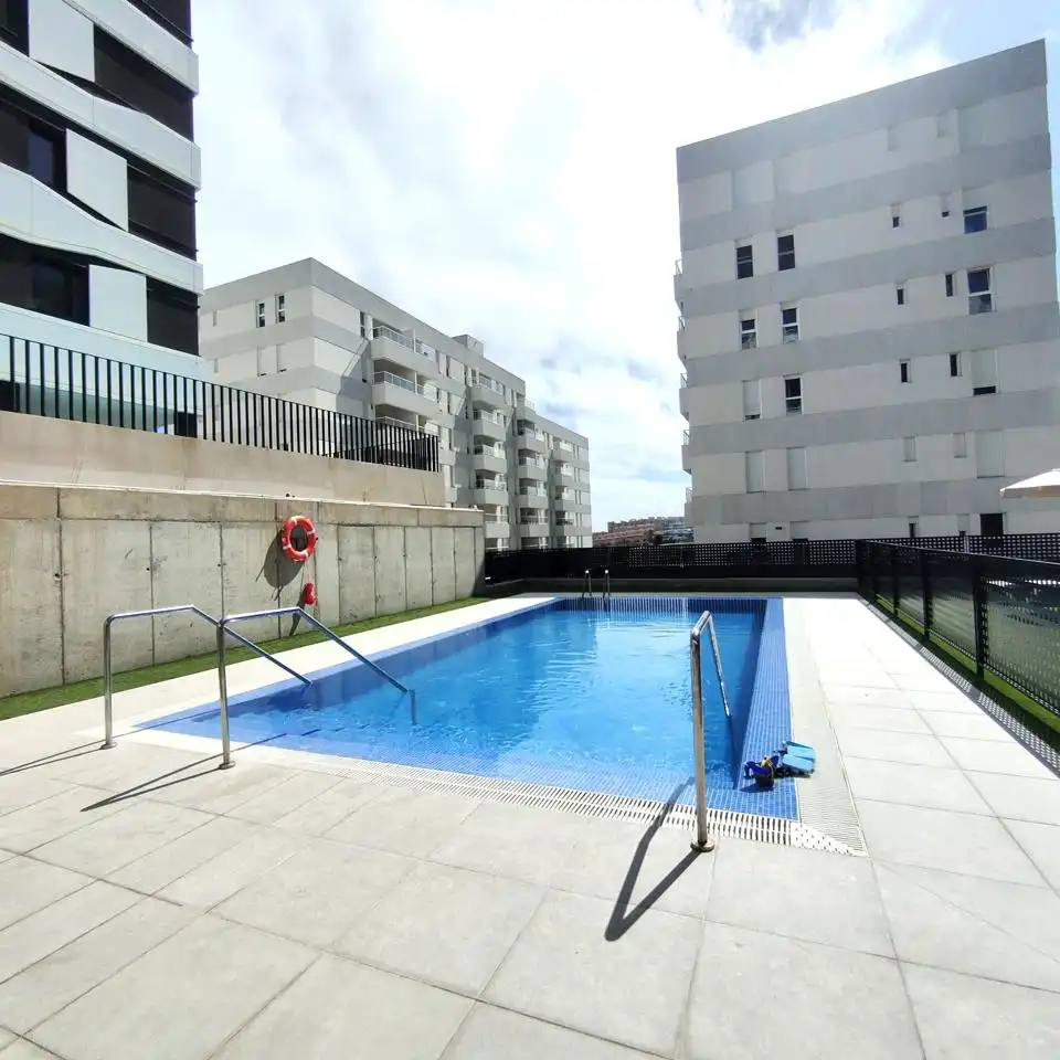 Schwimmbecken von Wohnungen zur Miete in Las Palmas de Gran Canaria mit Terrasse, Möbliert und Internet
