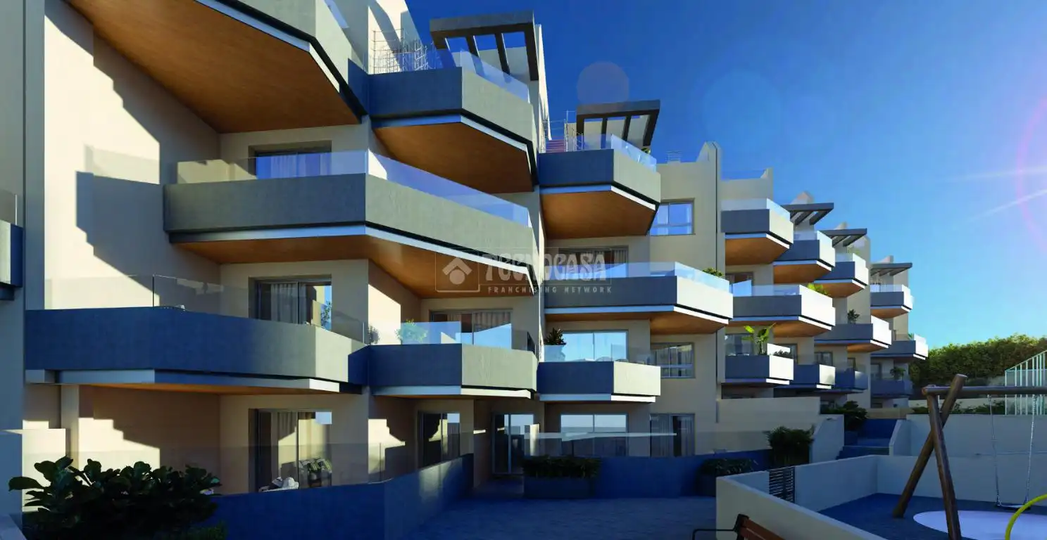 Vista exterior de Pis en venda en Torrox amb Terrassa, Traster i Piscina comunitària