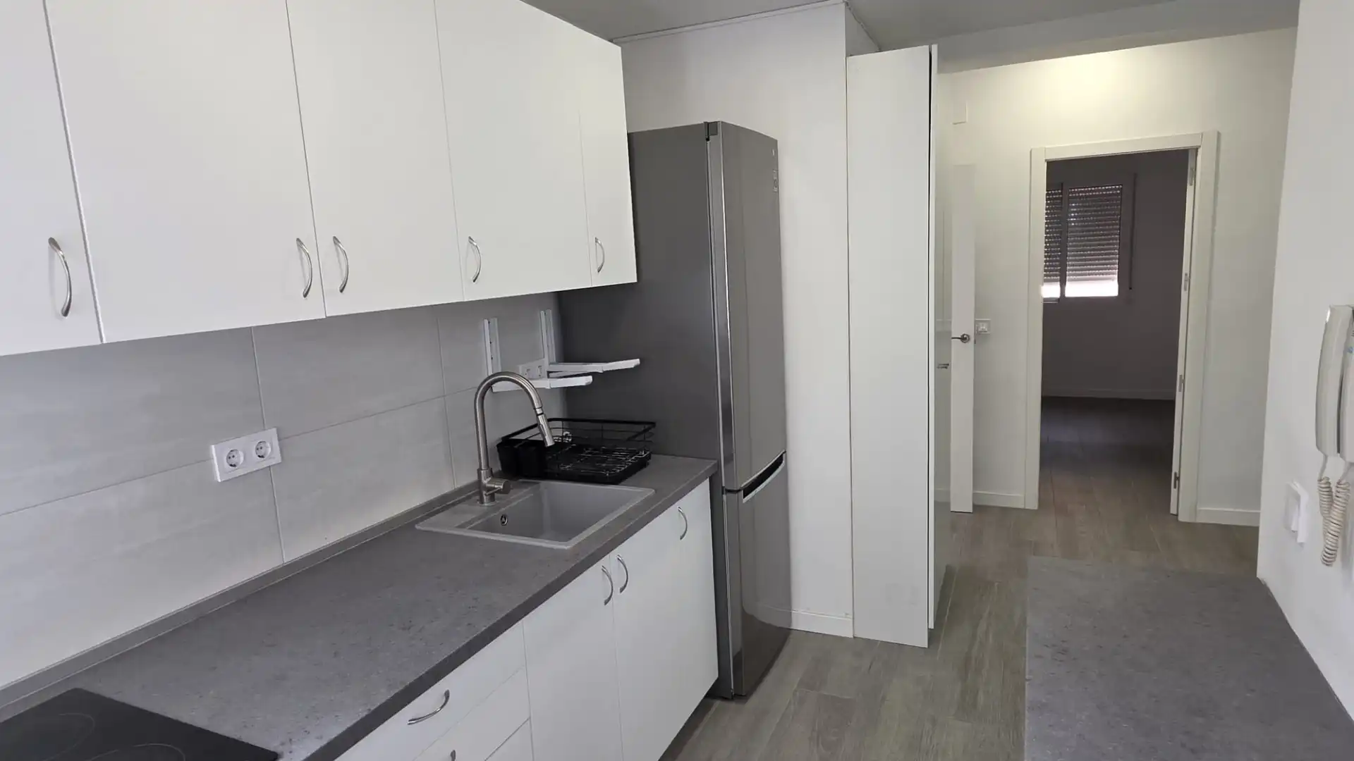 Appartamento con terrazza in vendita a Carrer Mossèn Vicent Valero 8, imagen 8