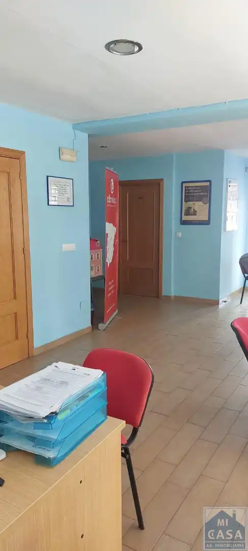 Local commercial à louer à Oeste, imagen 2