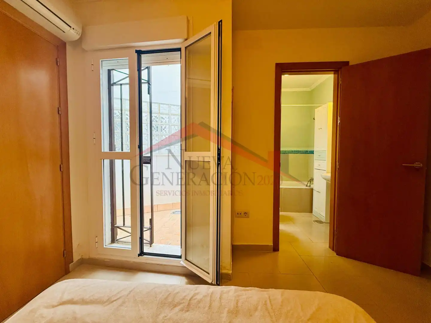 Habitación de Planta baja en venta en Conil de la Frontera con Aire acondicionado