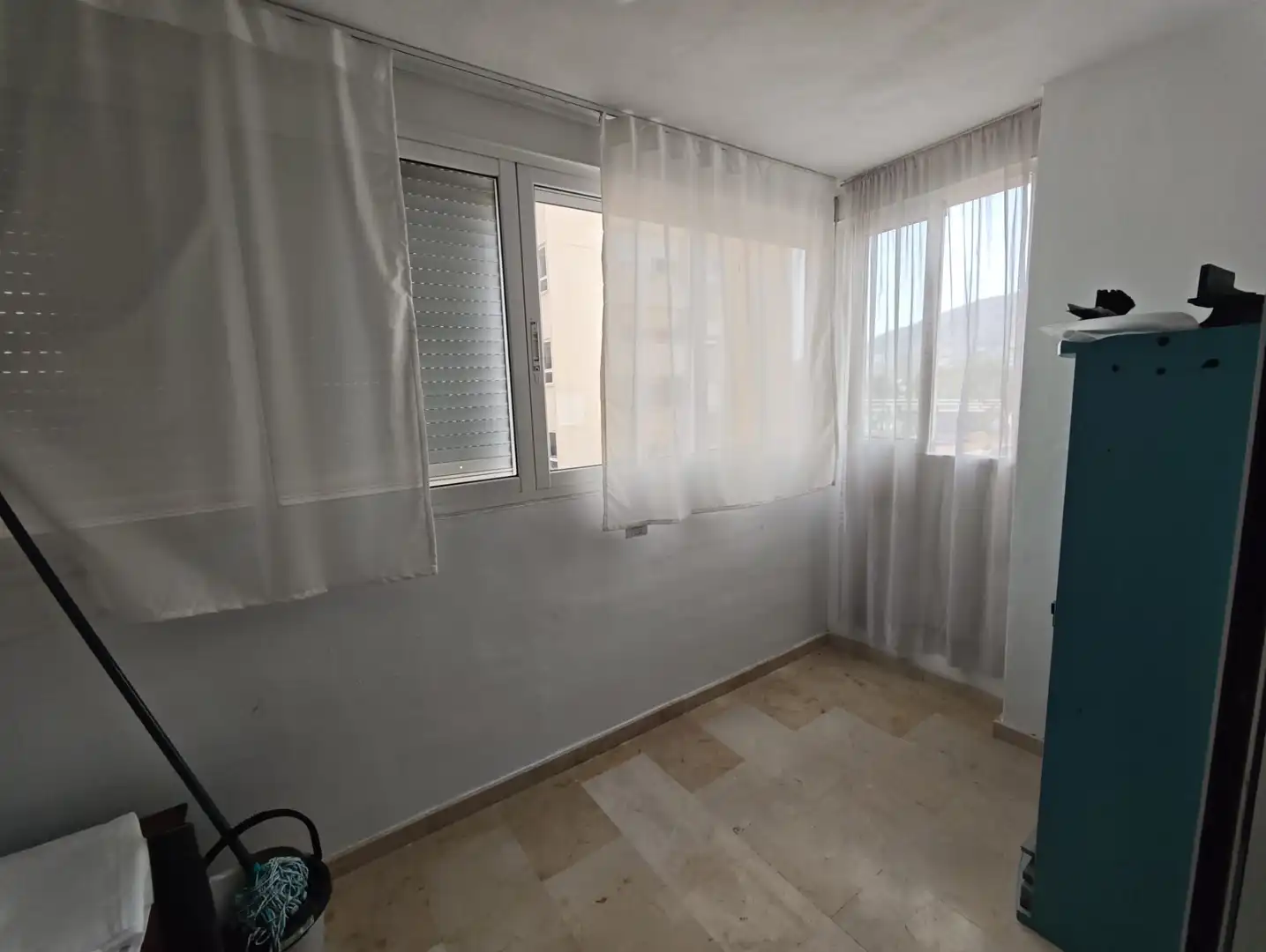 Habitación de Apartamento en venta en Finestrat con Terraza, Horno y Piscina comunitaria