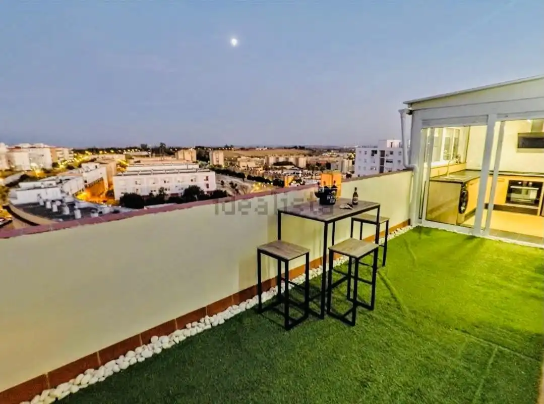 Penthouse with lift for sale in PUERTA DEL SOL