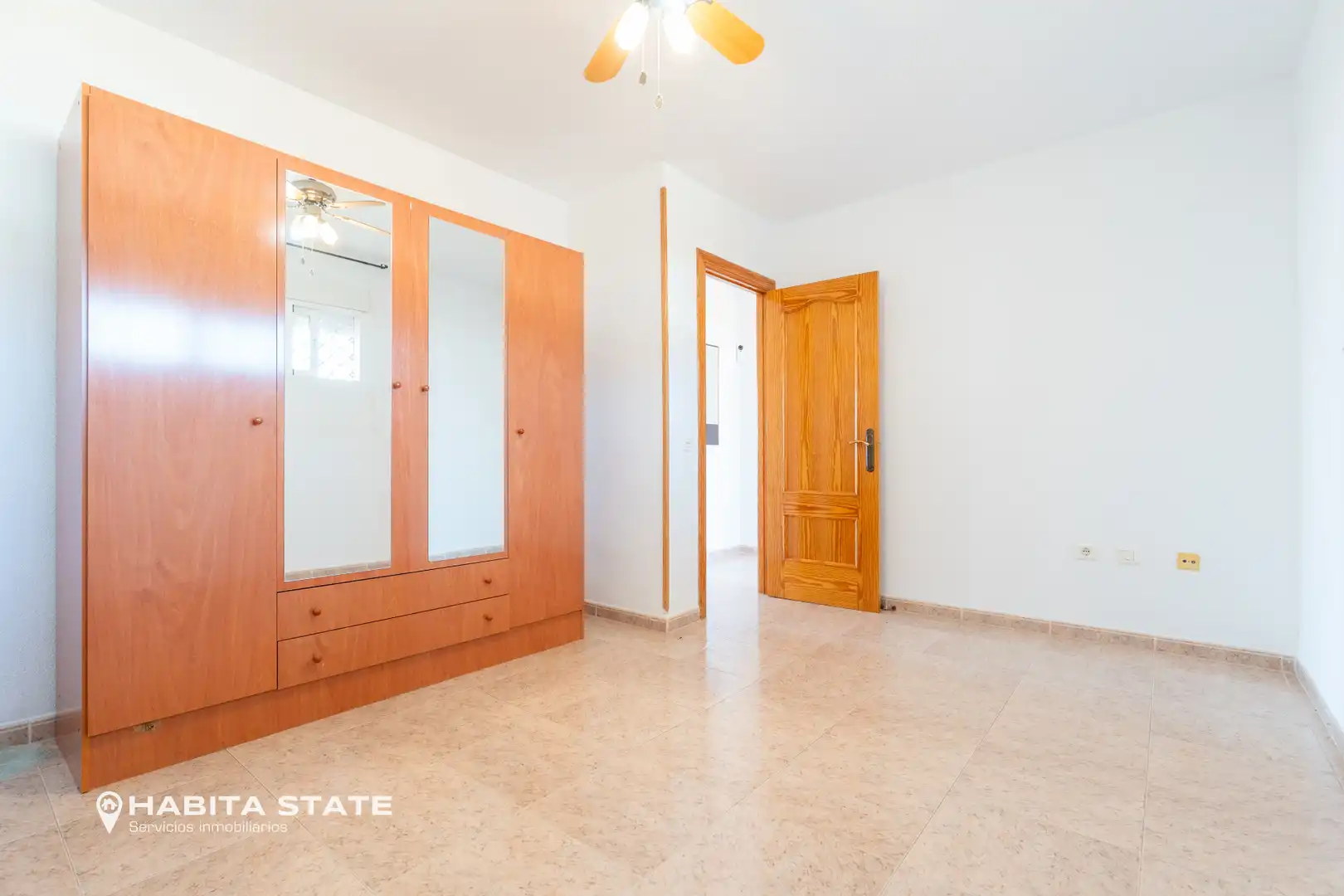 Habitación de Piso en venta en Roquetas de Mar con Aire acondicionado, Amueblado y Balcón