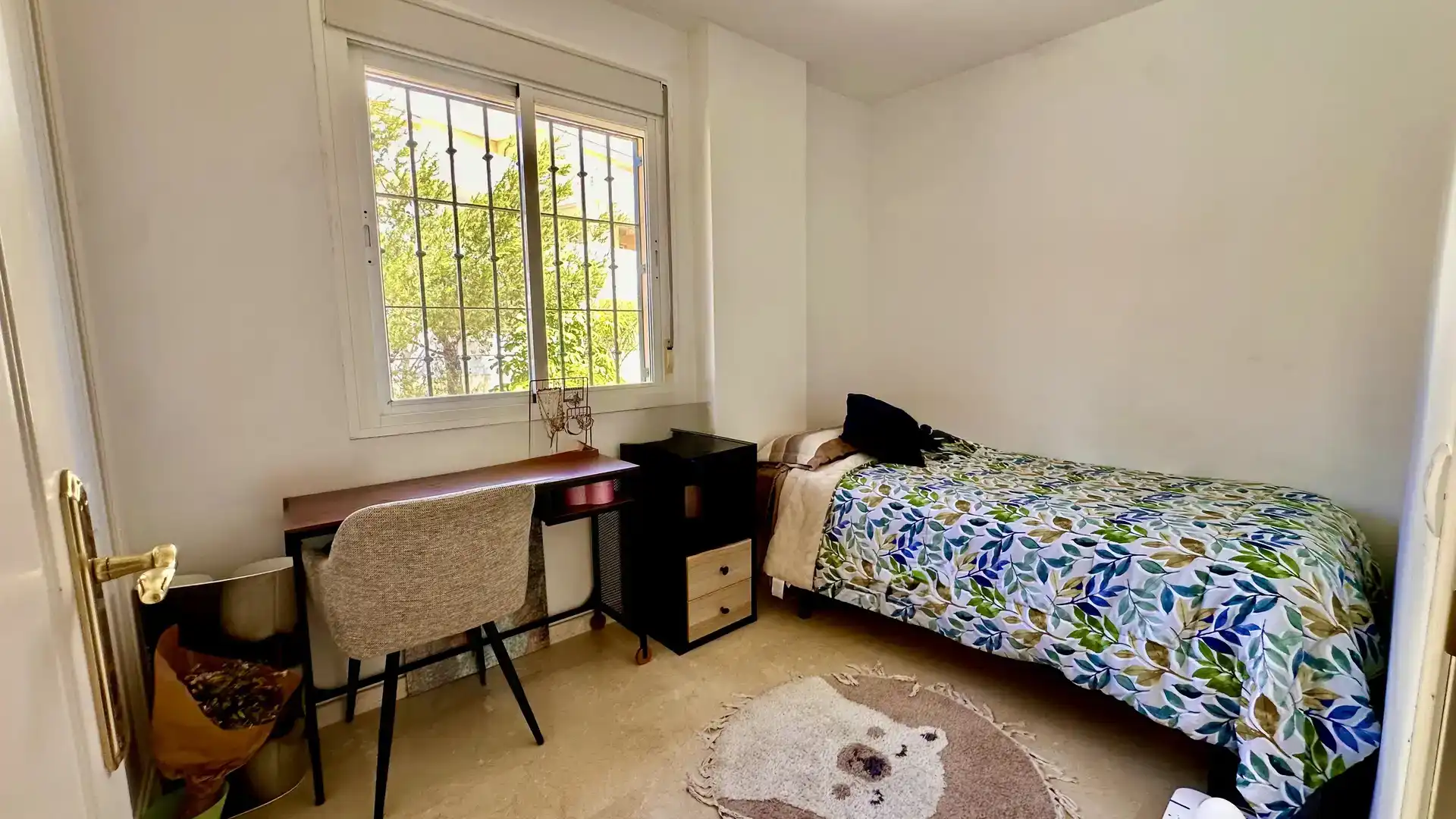 Bedroom of Flat for sale in Estepona  with Air Conditioner and Swimming Pool
