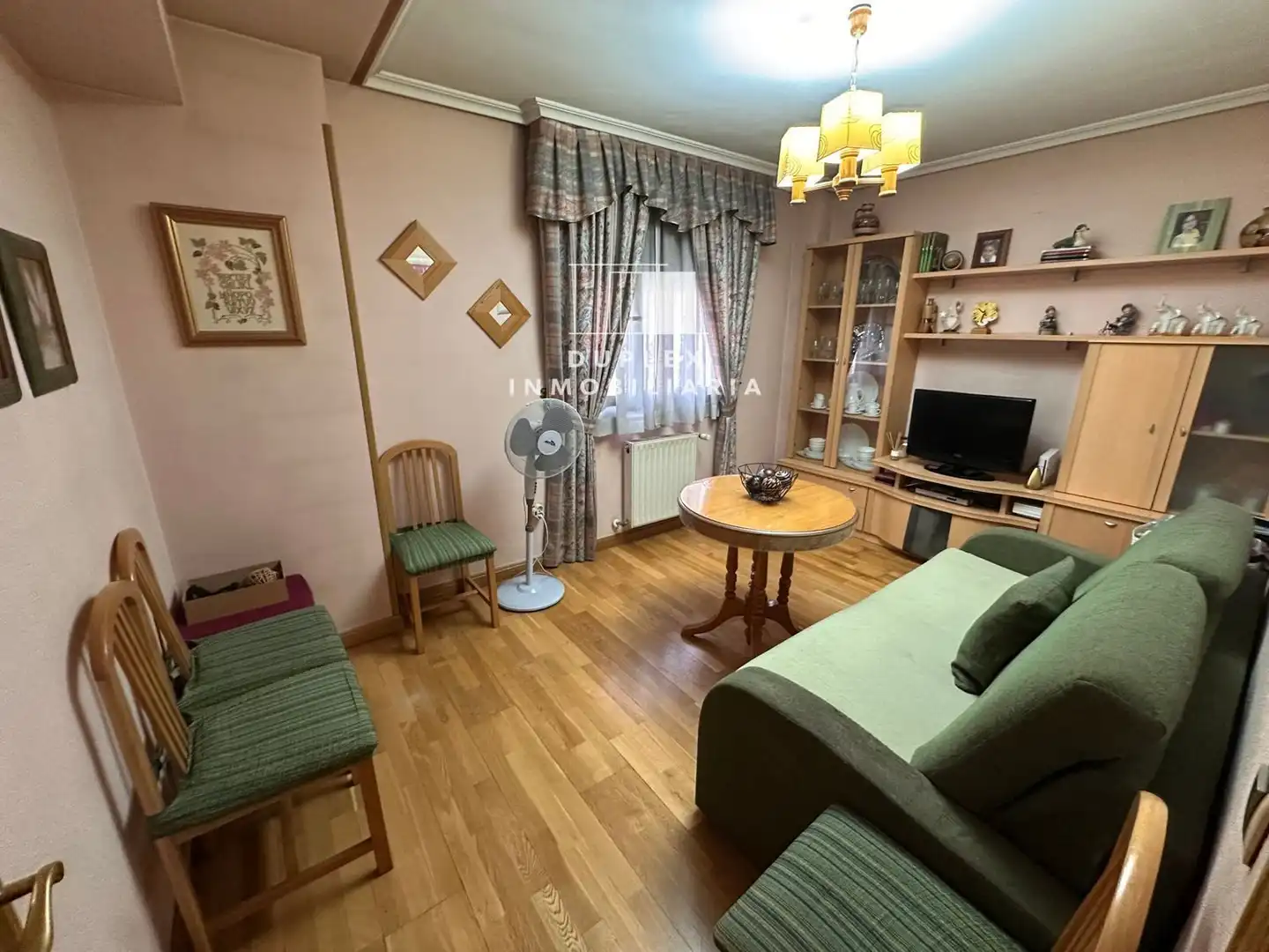 Casa adosada en venta en Cuenca con Calefacción, Terraza y Amueblado
