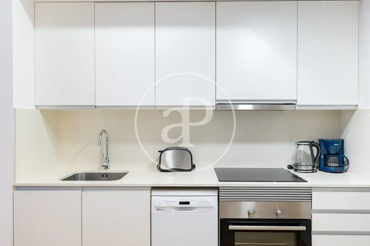 Kitchen of Flat for sale in Barcelona  with Air Conditioner, Heating and Community pool
