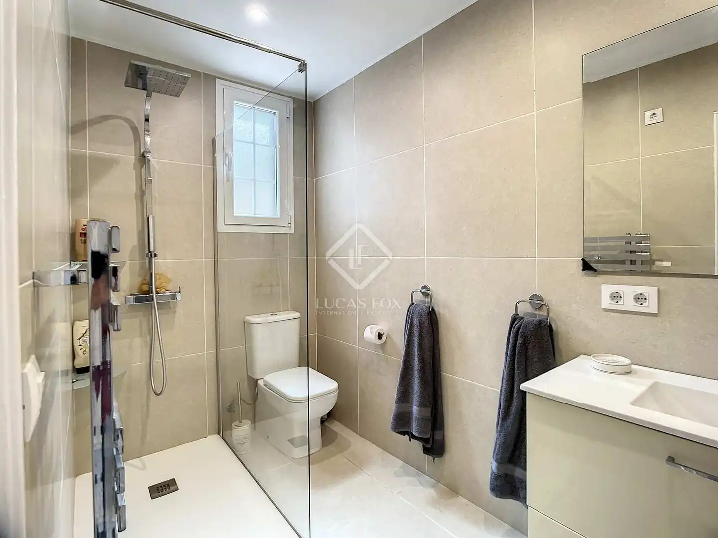 Bathroom of Houses for sale in Maó - Mahón  with Air Conditioner, Heating and Private garden