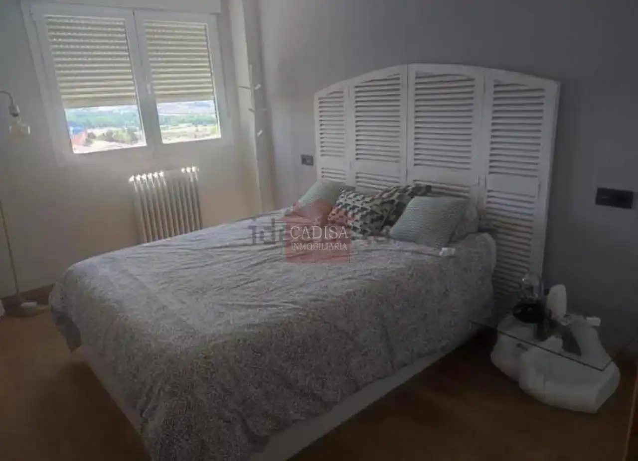 Habitación de Piso de alquiler en Salamanca con Calefacción, Amueblado y Balcón